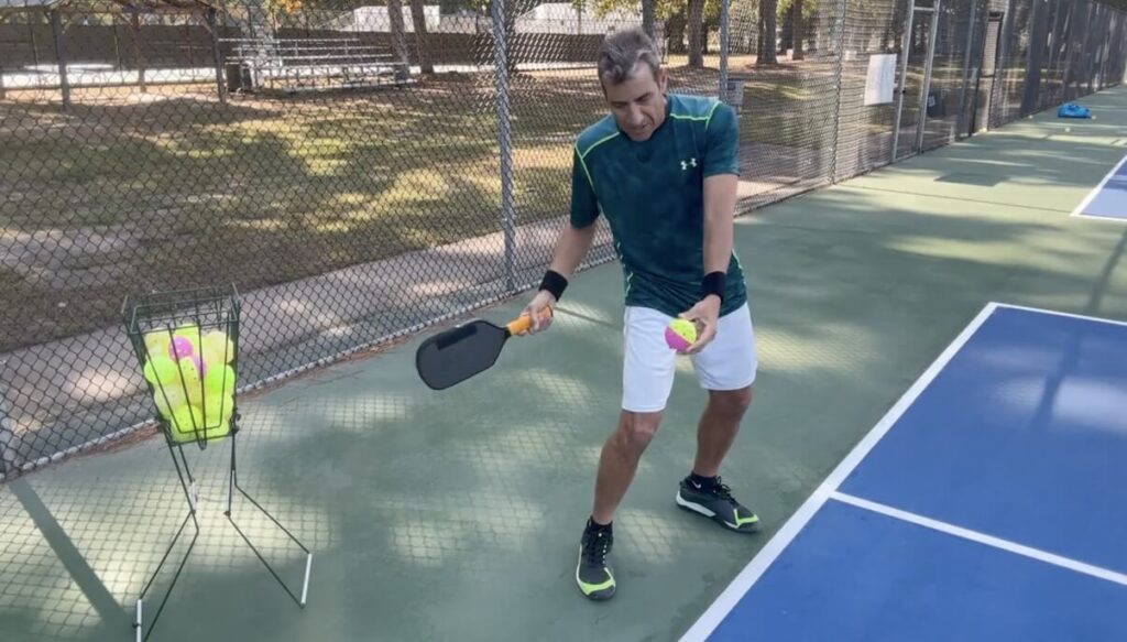 how-to-play-singles-pickleball-2